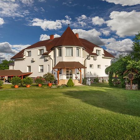 Katalin Vendeghaz Hotell Gyenesdiás Exteriör bild