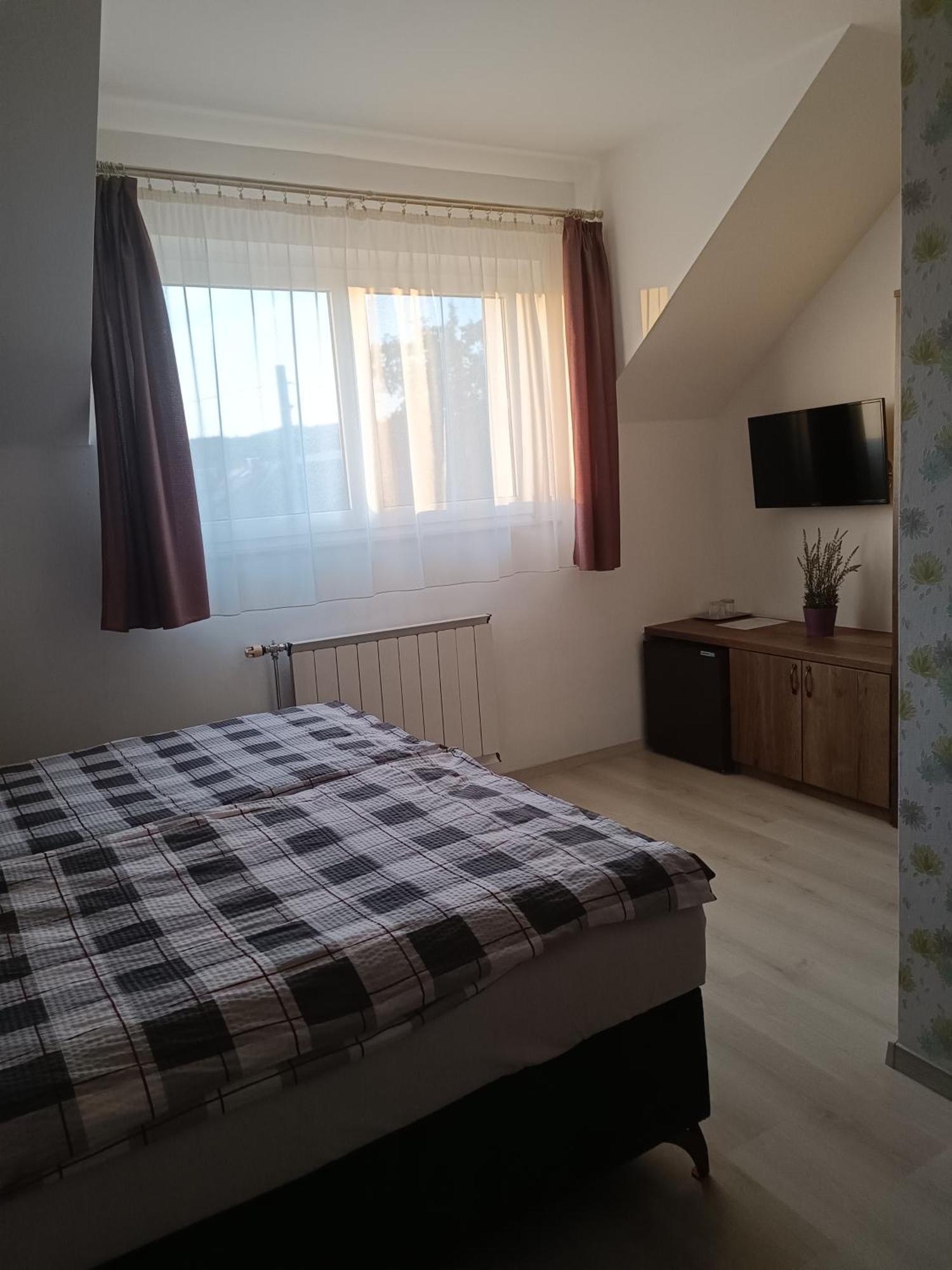 Katalin Vendeghaz Hotell Gyenesdiás Exteriör bild